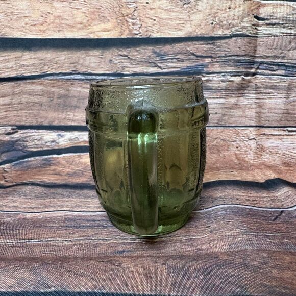Vintage 1970's Green Shot Glass Beer Barrel Small 2.5" Tall Mug Toothpick Holder - Picture 2 of 6